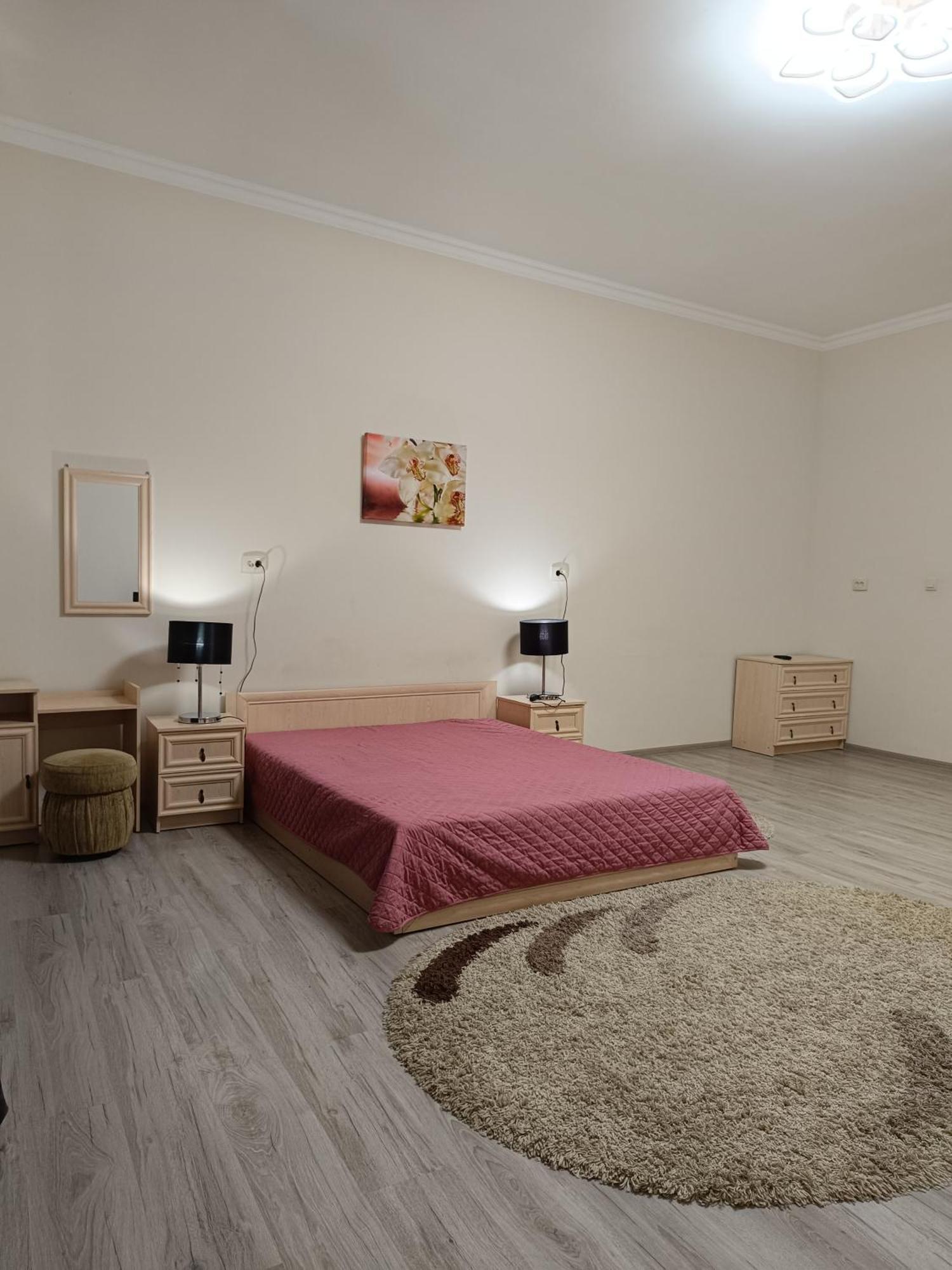 2-х кімнатна в центрі міста, поруч з кобилянською вулицею Apartment